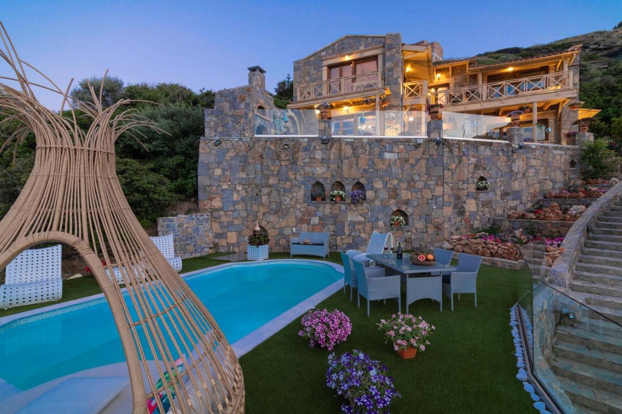Felini Palace อาเยีย เปลาเยีย ภายนอก รูปภาพ